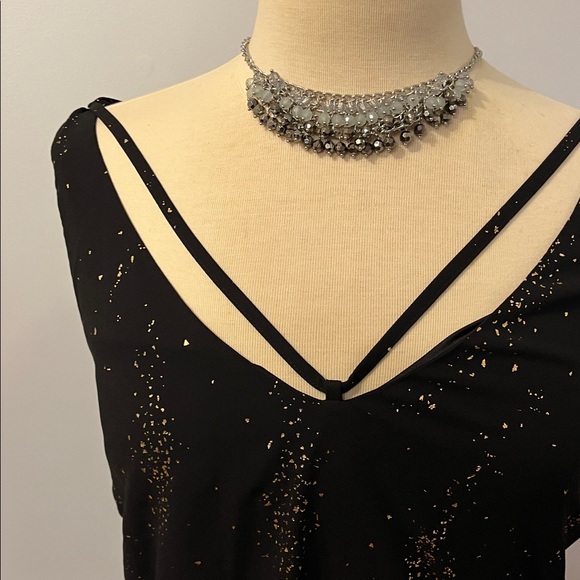 #77 Reitmans Black and Gold Sleeveless Dress - Picture 3 of 9